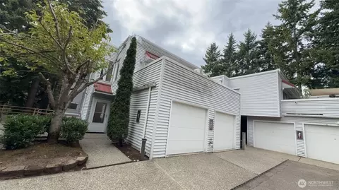 442 4th Ave #442, Kirkland, WA 98033