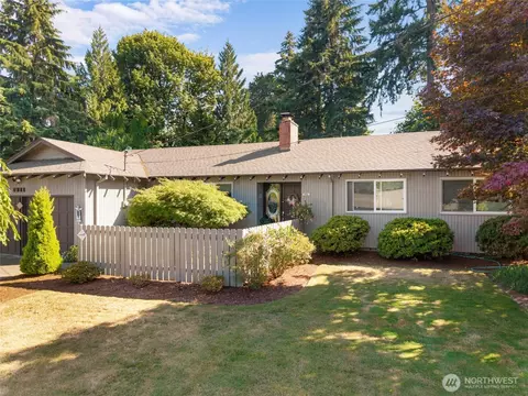 1921 Parkwood Dr SE, Olympia, WA 98501