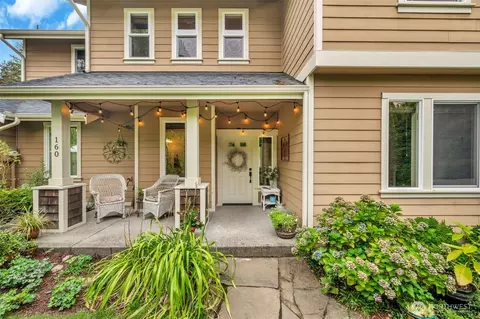 160 6th Ave SE, Issaquah, WA 98027