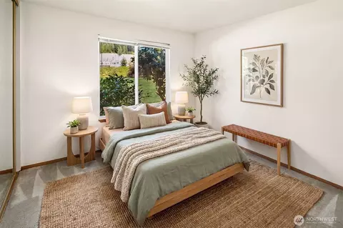 Bedroom - 10838 E Riverside Dr #C102, Bothell, WA 98011 photo 3 of 4