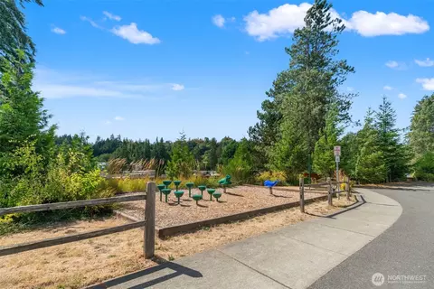 Exterior - 1415 192nd Pl SE, Bothell, WA 98012 photo 6 of 6