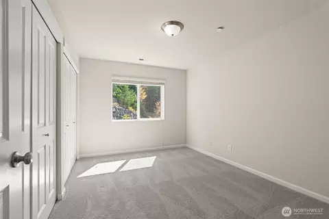 Bedroom - 1415 192nd Pl SE, Bothell, WA 98012 photo 2 of 5