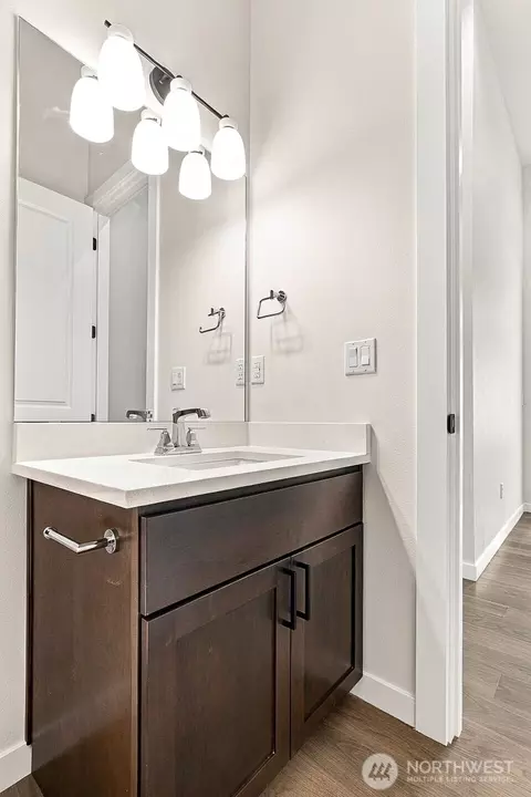 Bath - 1595 Lockridge Loop E #8, Enumclaw, WA 98022 photo 4 of 5