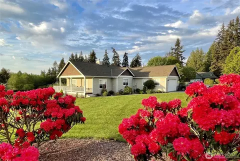 5655 Pauleina Ct, Freeland, WA 98249