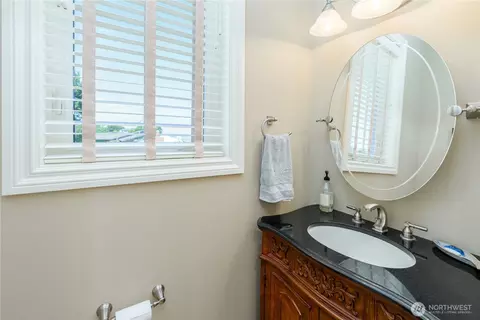 Bath - 851 3 Crabs Rd, Sequim, WA 98382 photo 1 of 5