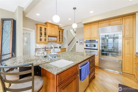 Kitchen - 851 3 Crabs Rd, Sequim, WA 98382 photo 2 of 5