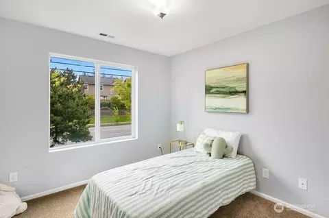 Bedroom - 3931 177th St SE, Bothell, WA 98012 photo 5 of 7
