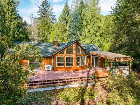 12502 Smokes Rd, Arlington, WA 98223