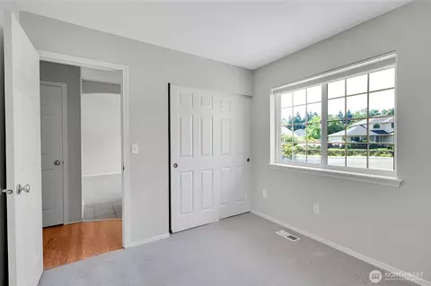 Bedroom - 14717 147th St E, Orting, WA 98360 photo 5 of 9