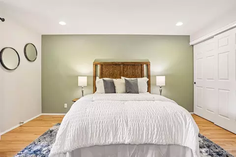 Bedroom - 14502 104th Ave NE, Bothell, WA 98011 photo 2 of 5