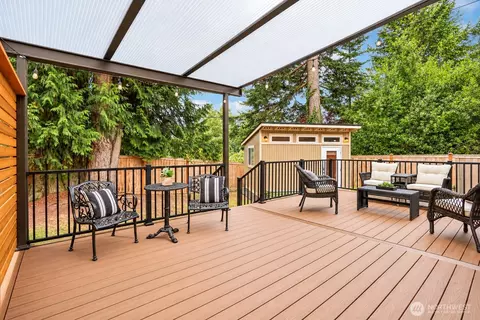Exterior - 14502 104th Ave NE, Bothell, WA 98011 photo 4 of 6