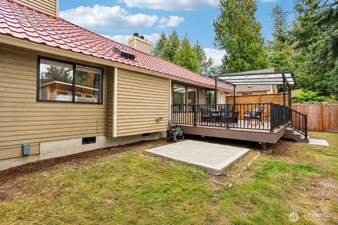Exterior - 14502 104th Ave NE, Bothell, WA 98011 photo 5 of 6