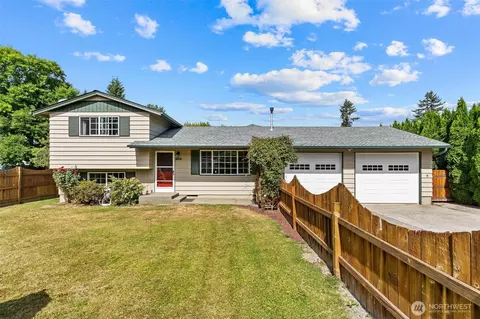 910 Dunlop St, Sedro Woolley, WA 98284