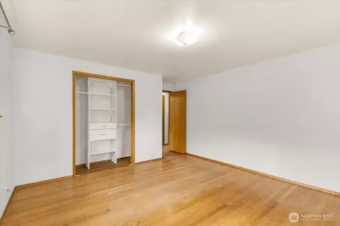 Bedroom - 8602 Maple Ln, Edmonds, WA 98026 photo 3 of 7