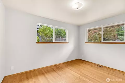 Bedroom - 8602 Maple Ln, Edmonds, WA 98026 photo 1 of 7