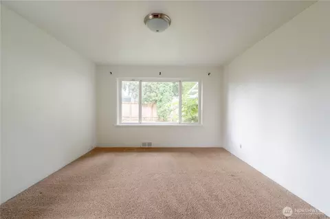 Bedroom - 648 Smith St, Monroe, WA 98272 photo 2 of 7