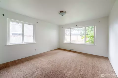 Bedroom - 648 Smith St, Monroe, WA 98272 photo 1 of 7
