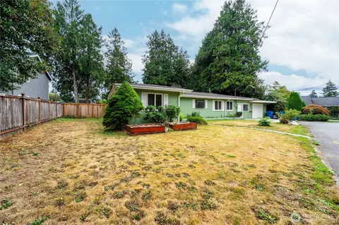 Exterior - 648 Smith St, Monroe, WA 98272 photo 5 of 9