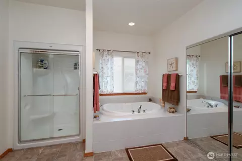 Bath - 121 Harleman Dr, Sequim, WA 98382 photo 4 of 4