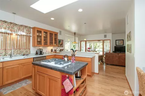 Kitchen - 121 Harleman Dr, Sequim, WA 98382 photo 3 of 4