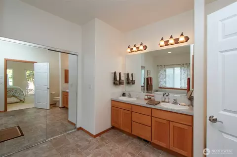 Bath - 121 Harleman Dr, Sequim, WA 98382 photo 2 of 4
