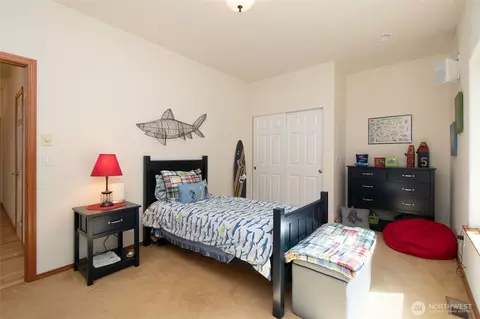 Bedroom - 121 Harleman Dr, Sequim, WA 98382 photo 2 of 6