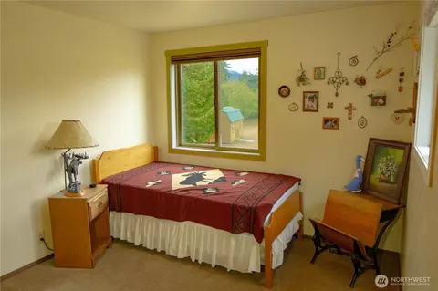Bedroom - 281 Stone Rd, Sequim, WA 98382 photo 6 of 7