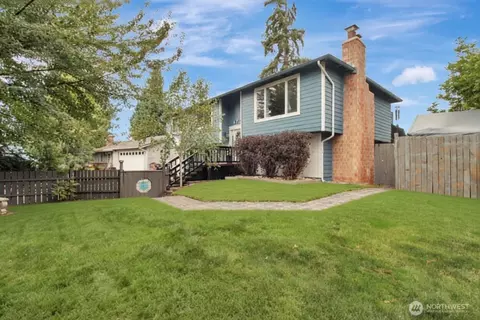 6706 22nd Dr NE, Marysville, WA 98271