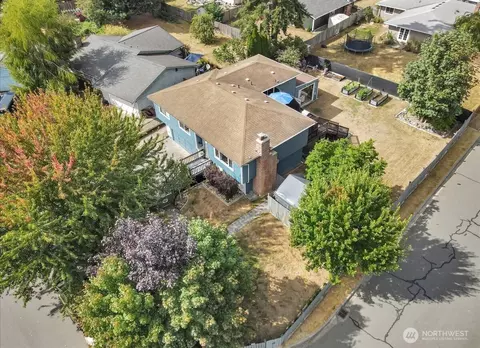 6706 22nd Dr NE, Marysville, WA 98271