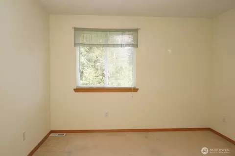 Bedroom - 10115 6th Dr SE #B, Everett, WA 98208 photo 7 of 8