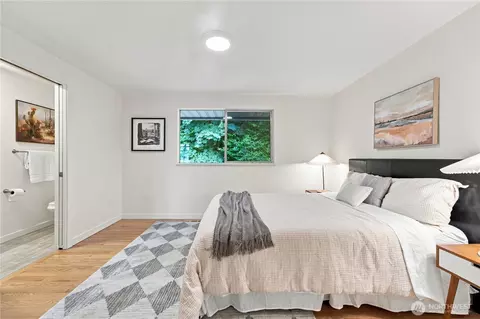 Bedroom - 318 228th St SE, Bothell, WA 98021 photo 3 of 3