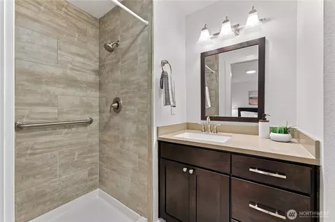 Bath - 318 228th St SE, Bothell, WA 98021 photo 1 of 3