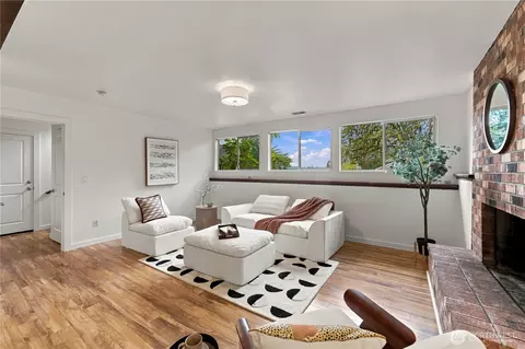 Living - 318 228th St SE, Bothell, WA 98021 photo 8 of 10
