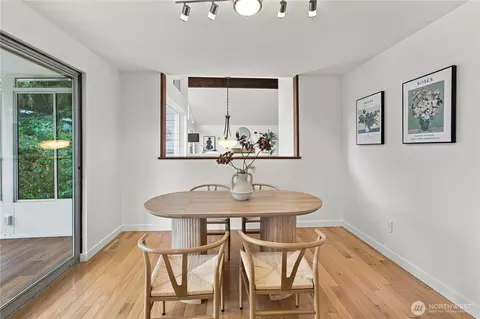 Dining - 318 228th St SE, Bothell, WA 98021 photo 1 of 2