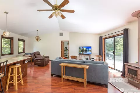 Living - 280 Cline Rd, Sequim, WA 98382 photo 1 of 3