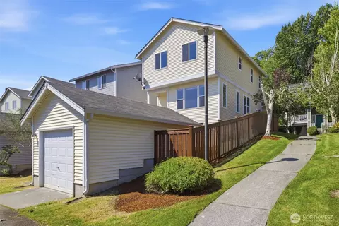 7624 39th Ave S, Seattle, WA 98118