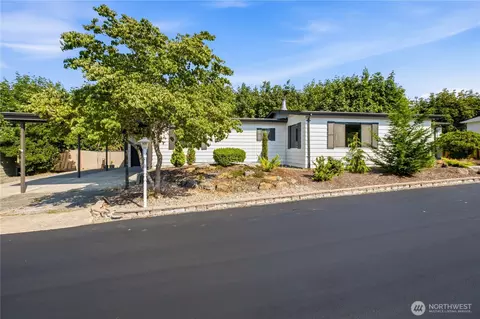 2500 Alder St # 332, Milton, WA 98354