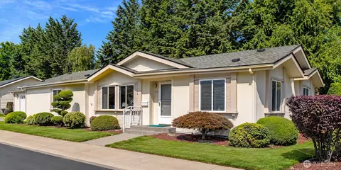 520 Sunday Dr, East Wenatchee, WA 98802