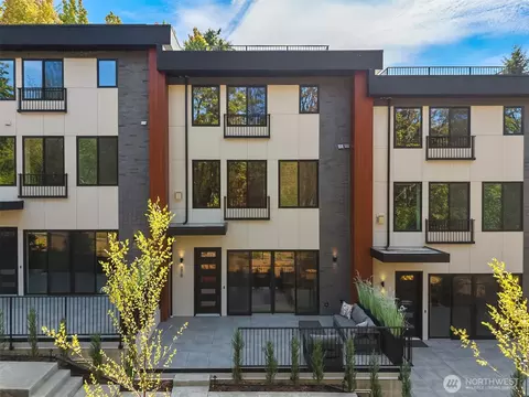 286 118th Ave SE, Bellevue, WA 98005