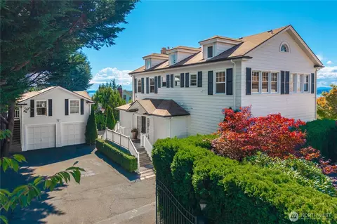 3233 Magnolia Blvd W, Seattle, WA 98119