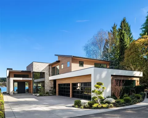 5330 Butterworth Rd, Mercer Island, WA 98040