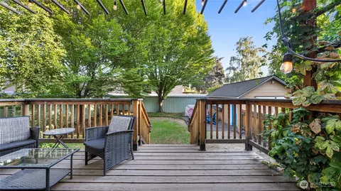 Exterior - 528 E Alder St, Walla Walla, WA 99362 photo 5 of 10