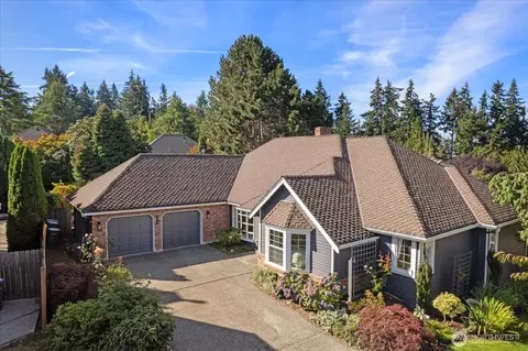 5816 Chennault Beach Dr, Mukilteo, WA 98275
