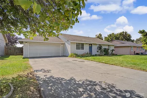 1116 E Hayden, Moses Lake, WA 98837