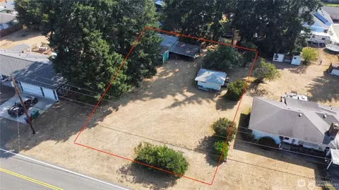 9329 48th Dr NE, Marysville, WA 98270