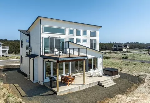 1405 S Cohasset Crst, Westport, WA 98595