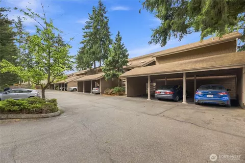 717 122nd Ave NE #B2, Bellevue, WA 98005