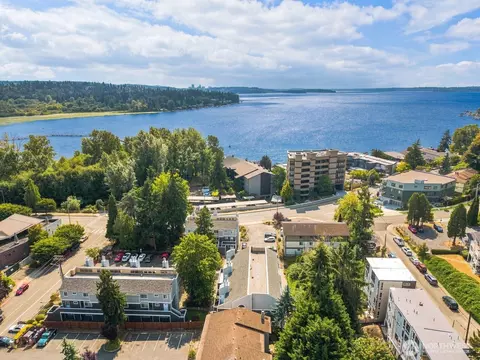 11713 93rd Ave NE #B-6, Kirkland, WA 98034