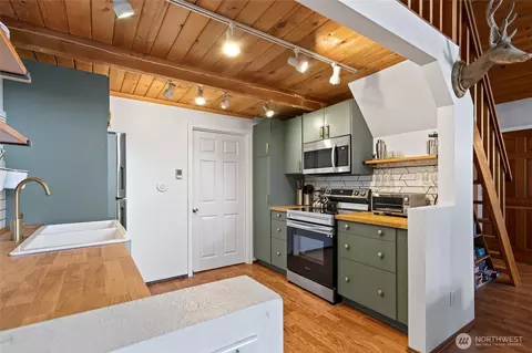Kitchen - 270 Emerald Lake Dr, Grapeview, WA 98546 photo 1 of 2