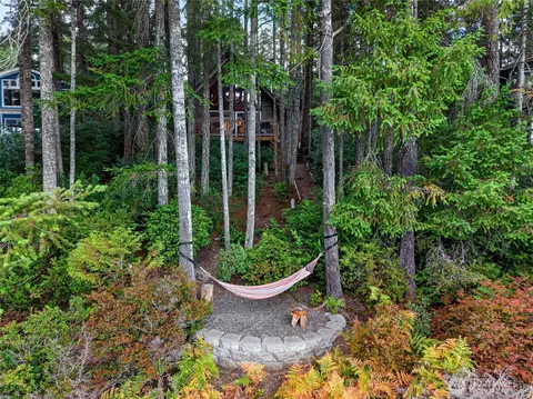 Exterior - 270 Emerald Lake Dr, Grapeview, WA 98546 photo 5 of 7